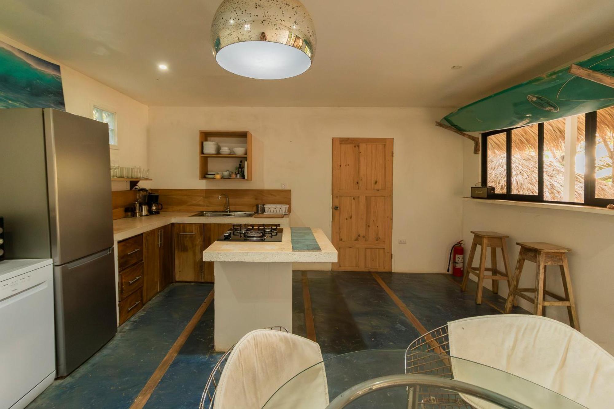 La Sana Surf Hotel, New Management, Few Mn Drive To The Beach Playa Santa Teresa  Eksteriør billede