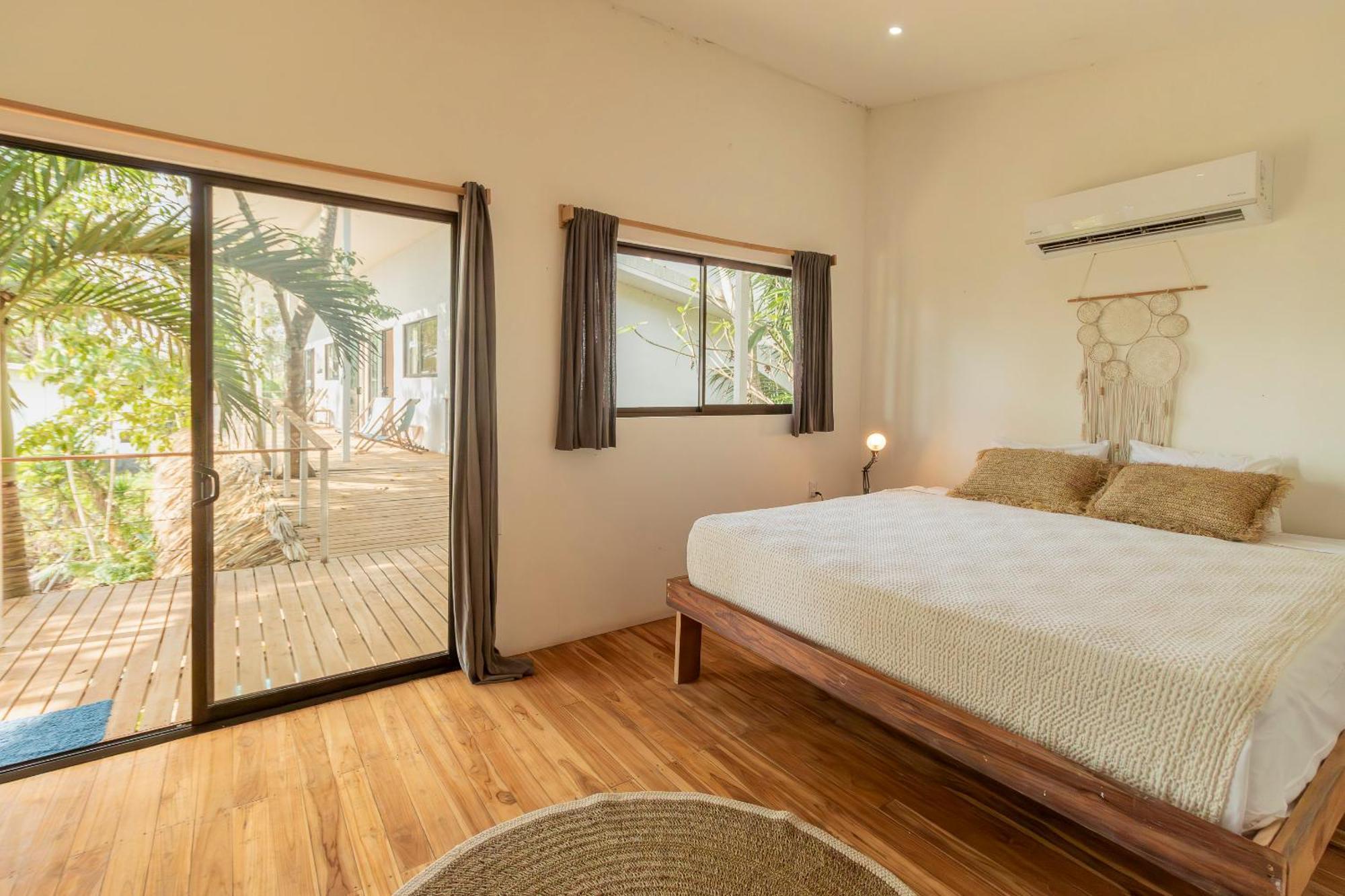 La Sana Surf Hotel, New Management, Few Mn Drive To The Beach Playa Santa Teresa  Eksteriør billede